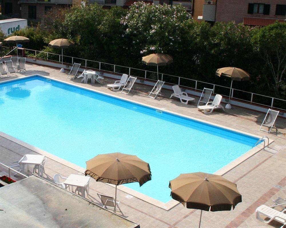 Hotel Pfa La Darsena - Follonica