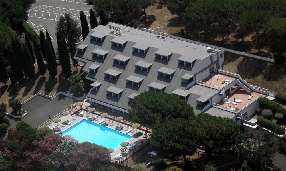 Pfa La Darsena Hotel 3*